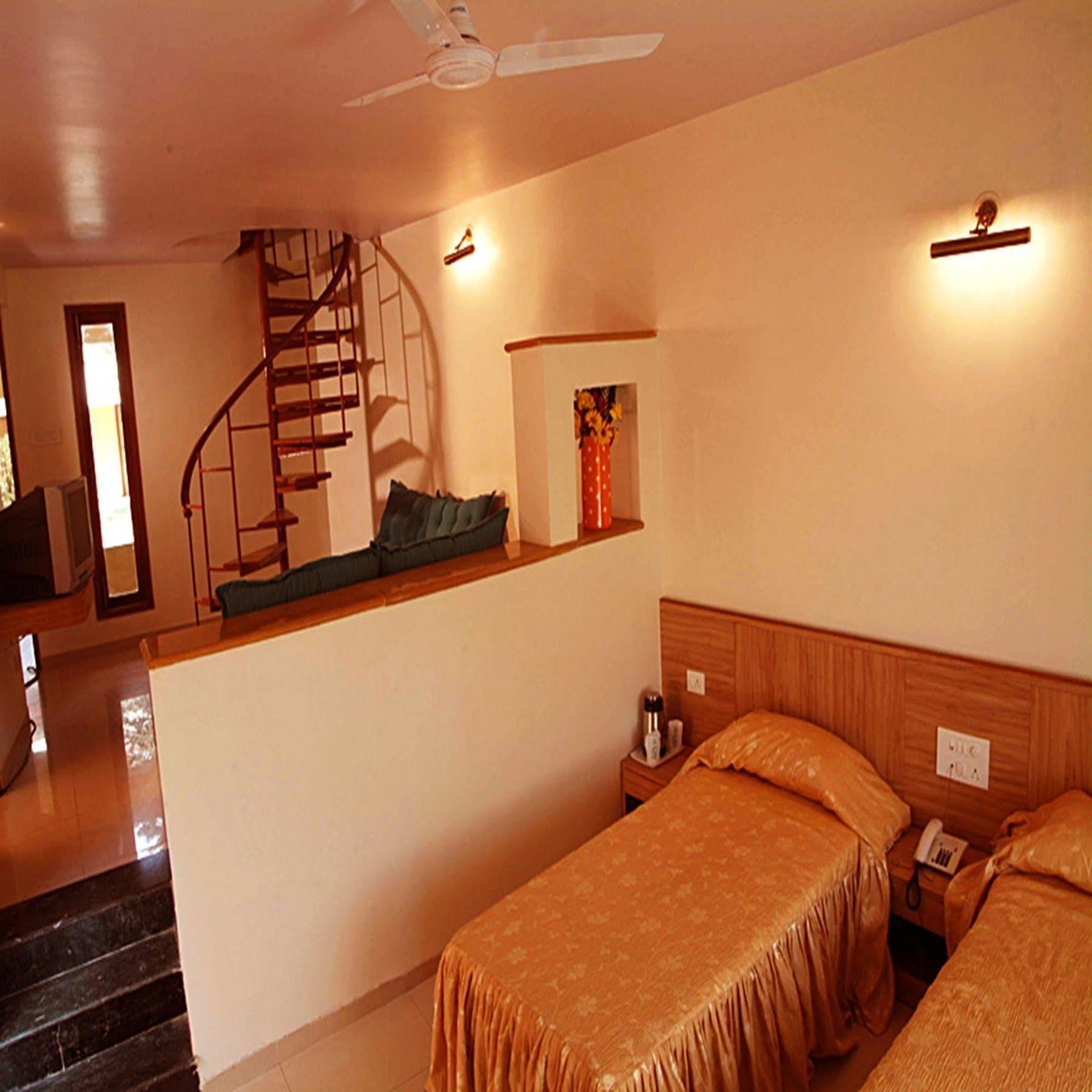 Sahil Sarovar Portico Lonavala Esterno foto
